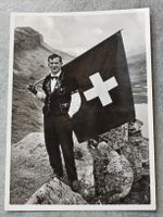 Photo Karte / Seppi Hess - Preisgekrönter Fahnenschwinger 