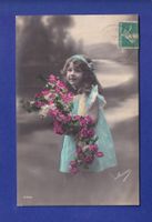 ENFANT - Jeune fille et fleurs