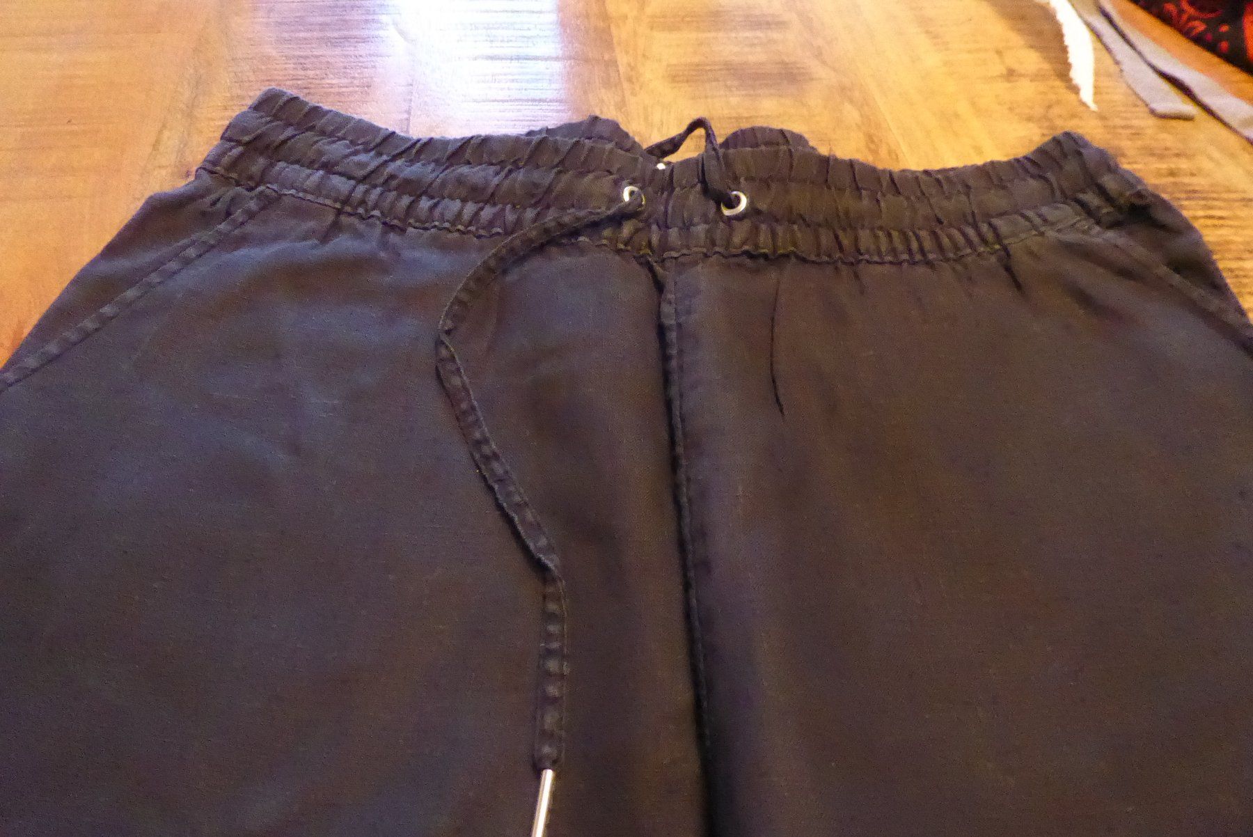 H&M Pantaloni: schwarze Sommer Hose Gr 36 H&M Leinen – Usato da Sargans venduto da Benziner 6
