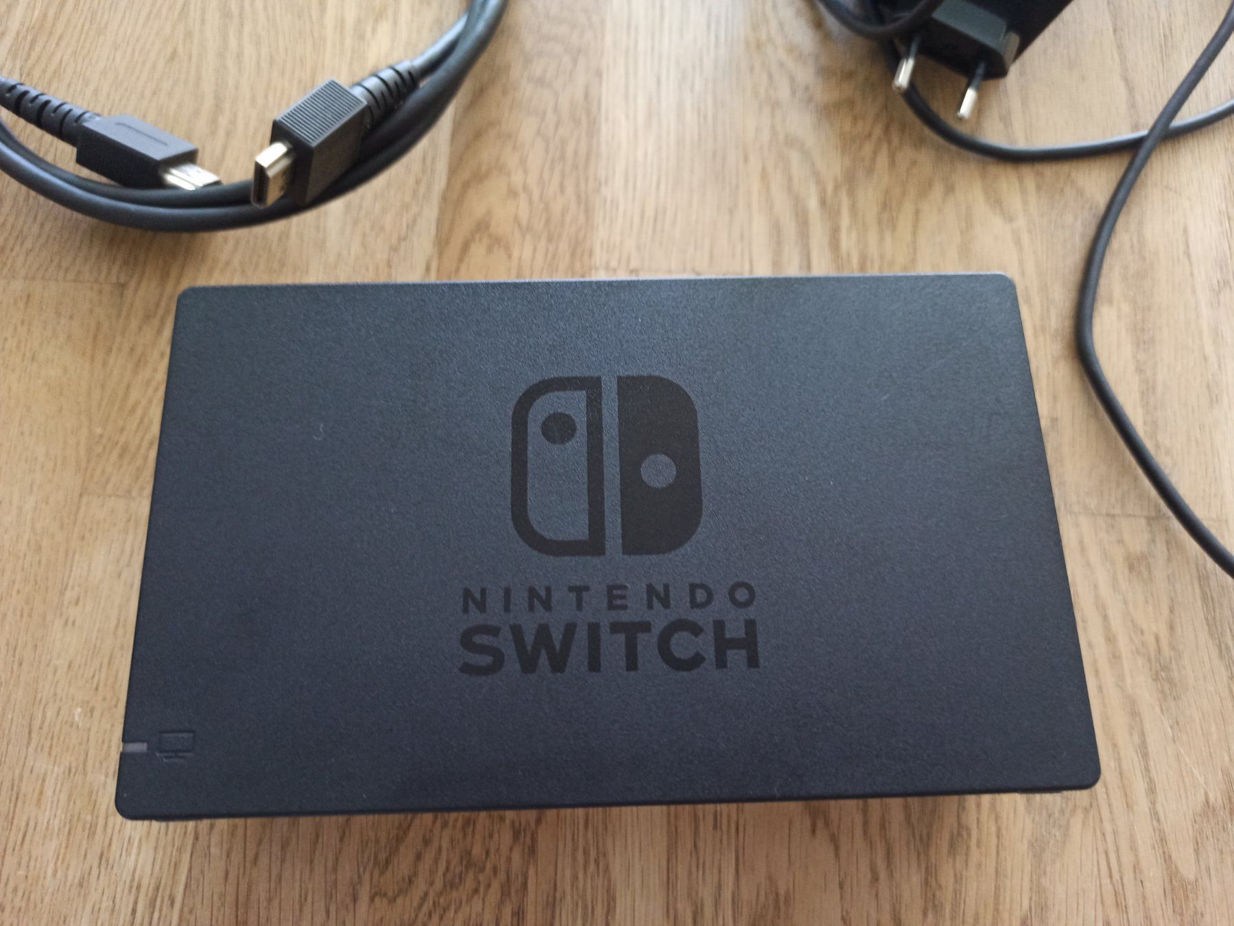 Docking station: Original Nintendo Switch TV-Dockingstation mit Netzteil NSW – Usato da Oberweningen venduto da mar_87mx 3