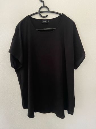 T-shirt noir t.46/48