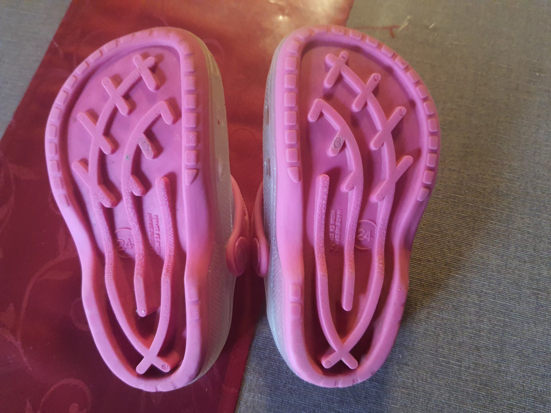 Chicco Scarpe per ragazze: pantoufles taille 24 – Usato da Montmollin venduto da islachat 2
