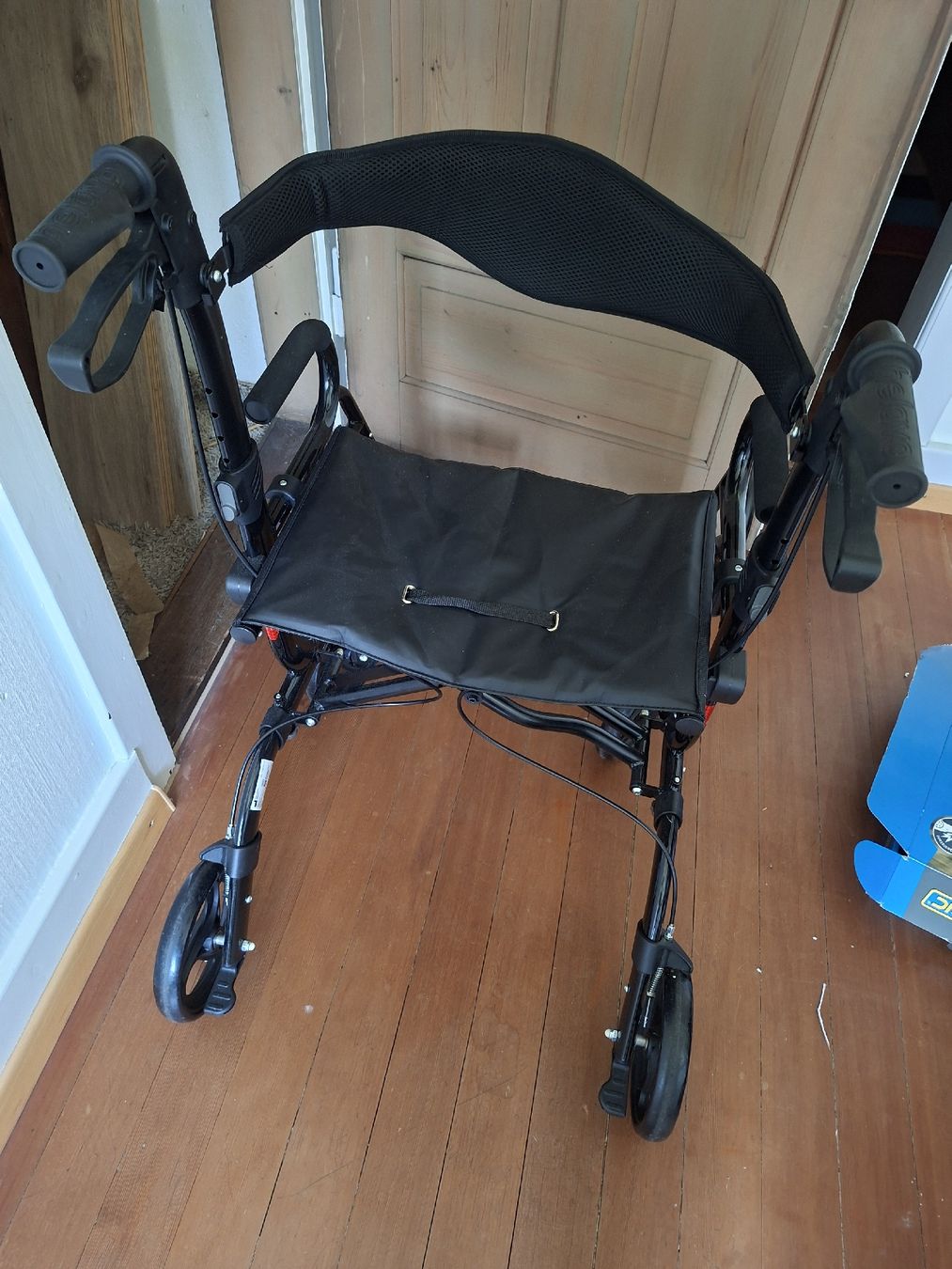 Ausili per la deambulazione: Helavo Rollator Black Used – Usato da Brugg AG venduto da chr_l8hk 5