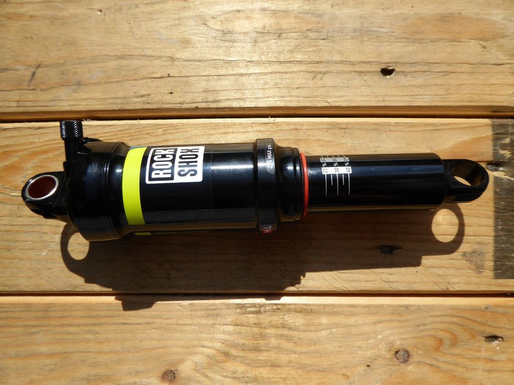 SRAM Rockshox Soporte Amortiguador - Compatible Amortiguadores Traseros - Negro - 25mm