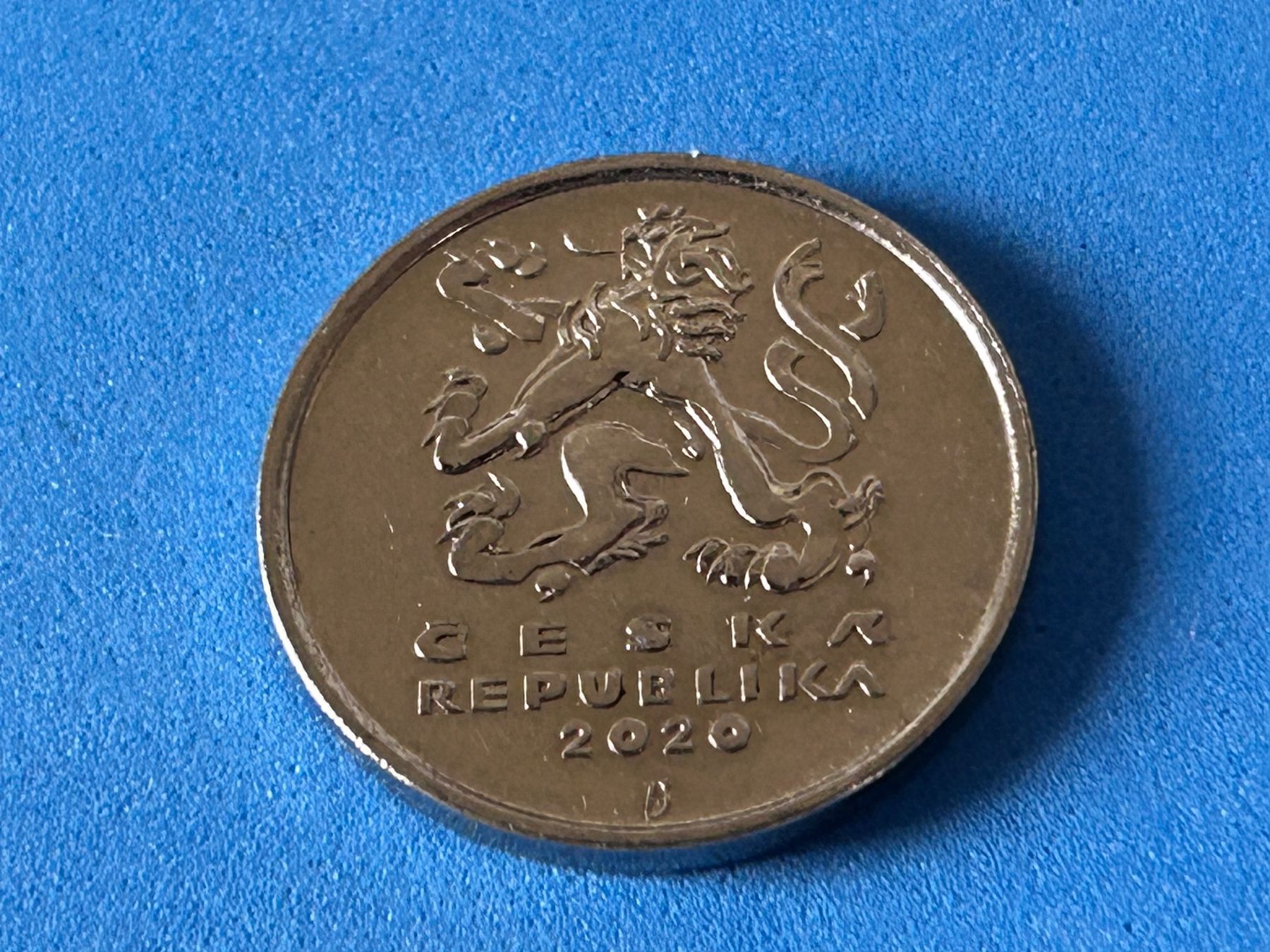 Tutti le monete: Czech Republic - 5 Korun 2020 – Usato da Corcelles NE venduto da AJKader 1