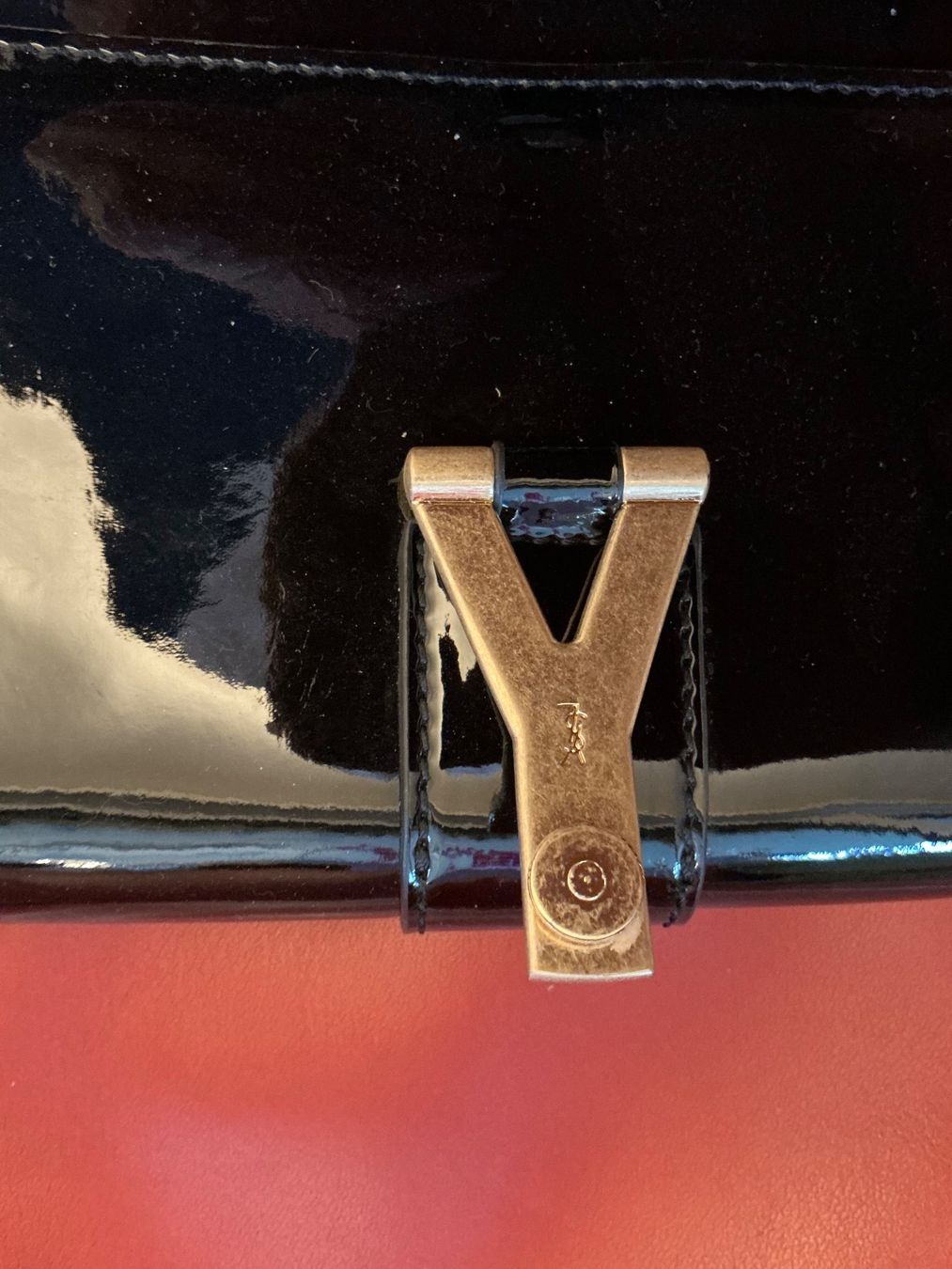 Saint Laurent Sacs femmes: YSL  Lackleder Tasche – D'occasion à Pratteln par Munggel7 3