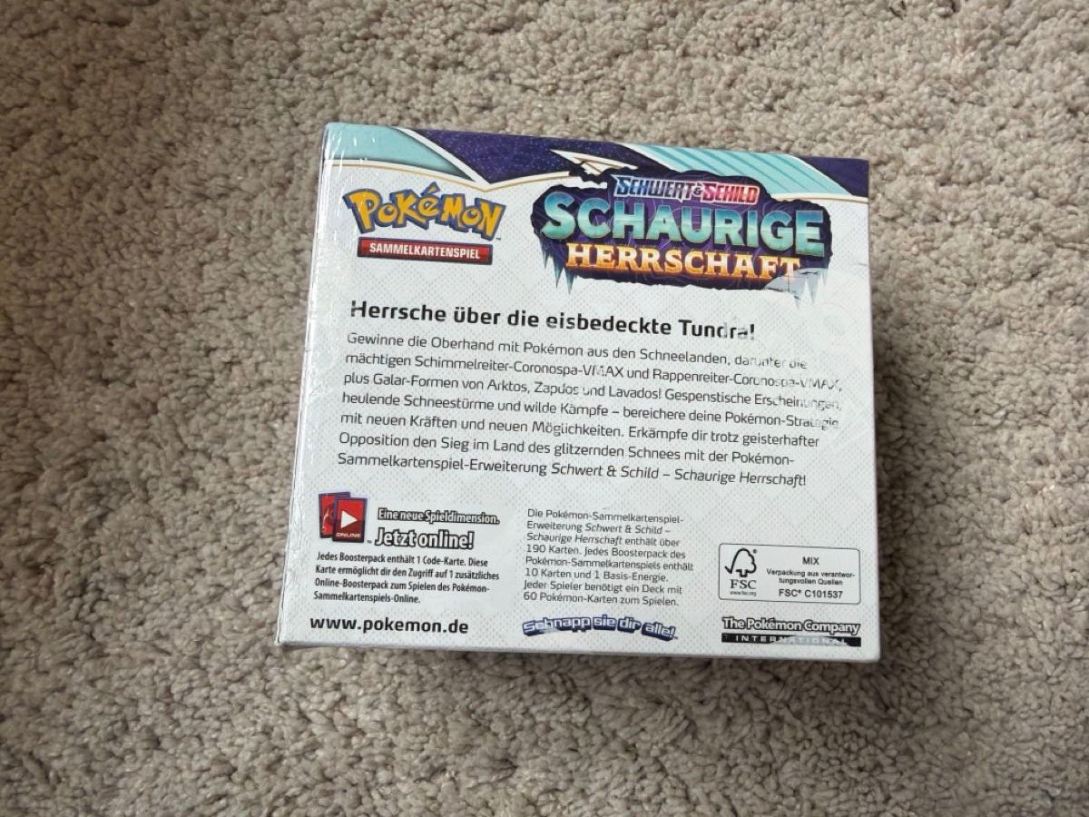 Pokémon Carte collezionabili: Pokemon Schwert & Schild Schaurige Herrschaft – Nuovo e nell'imballaggio originale da Winkel venduto da RiMa95 1