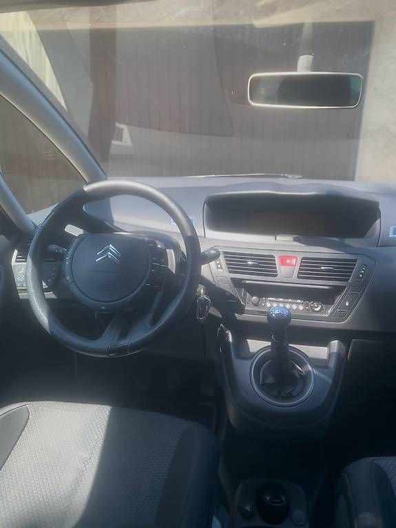 Citroën Autos: Citroën C4 Grand Picasso – D'occasion à Collonge-Bellerive par CricriWhite 3