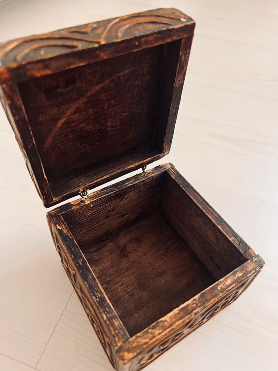 Alte Holz Schatulle Schachtel Box Sakral Religion JESUS (Gebraucht) in ...