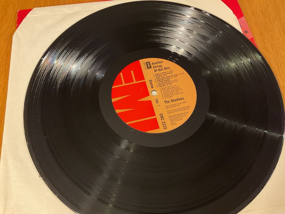 Dischi in vinile: The Shadows - Another String Of Hits Schallplatte, Top! – Usato da Steinach venduto da Quarkie 2
