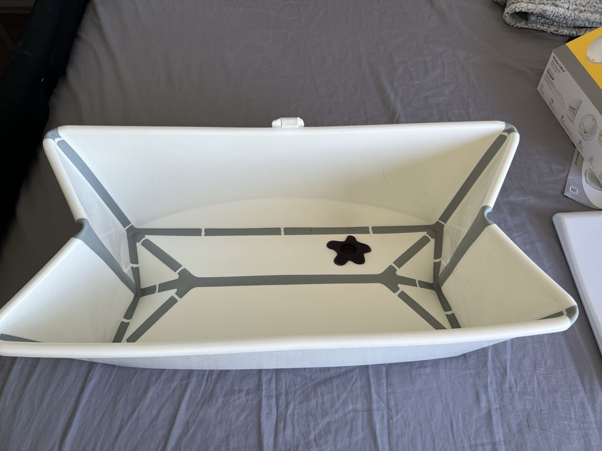Stokke Badespass: Stokke flexibath with newborn support  – Gebraucht aus Zürich von enr_f9vx 1