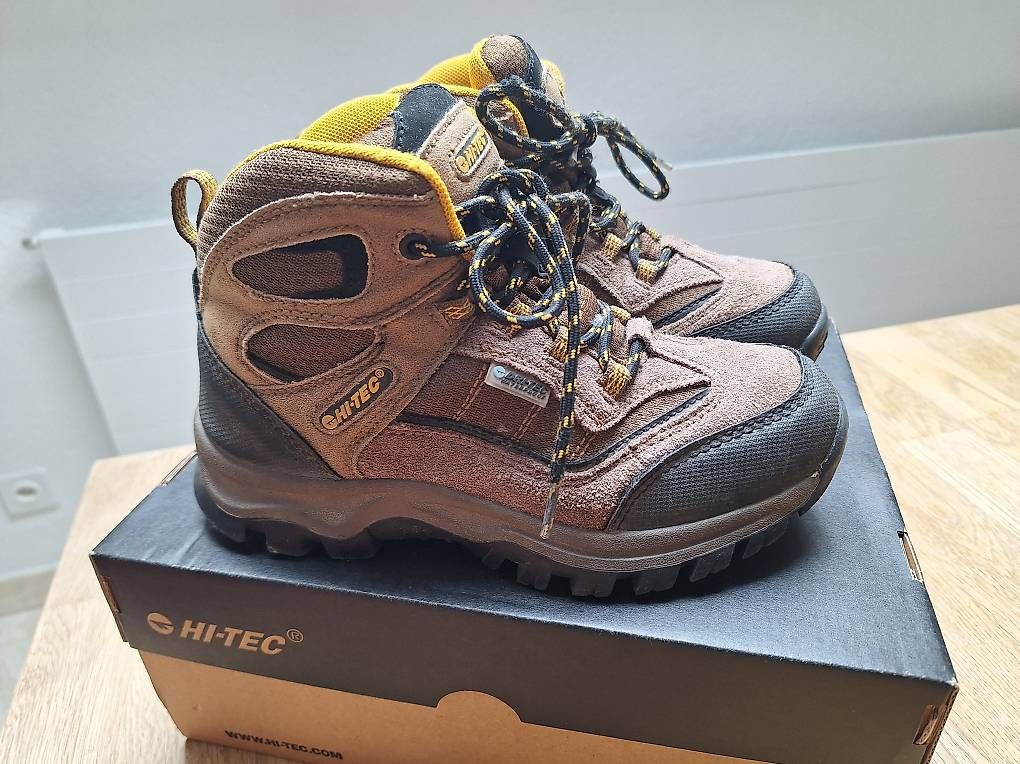 Scarpe per ragazzi: Bergschuhe Trekkingschuhe Schuhe Gr. 34 – Usato da Chur venduto da weinher