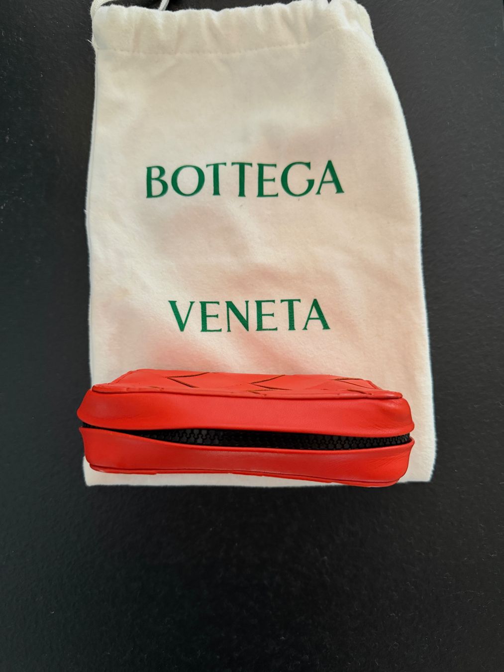Bottega Veneta Taschen: Bottega Veneta Pouch – Neu (gemäss Beschreibung) aus Zürich von by.mr.evans 1