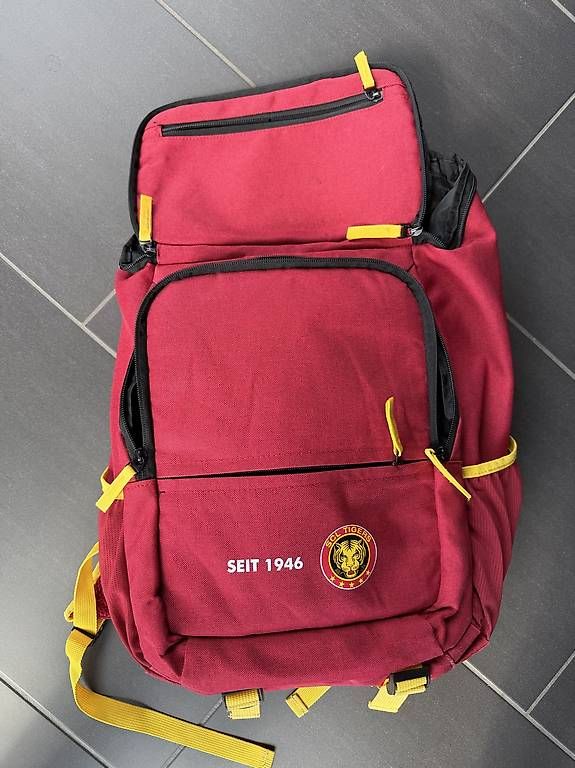 Zaini: SCL Tigers Rucksack – Usato da Zäziwil venduto da Yvonne2532