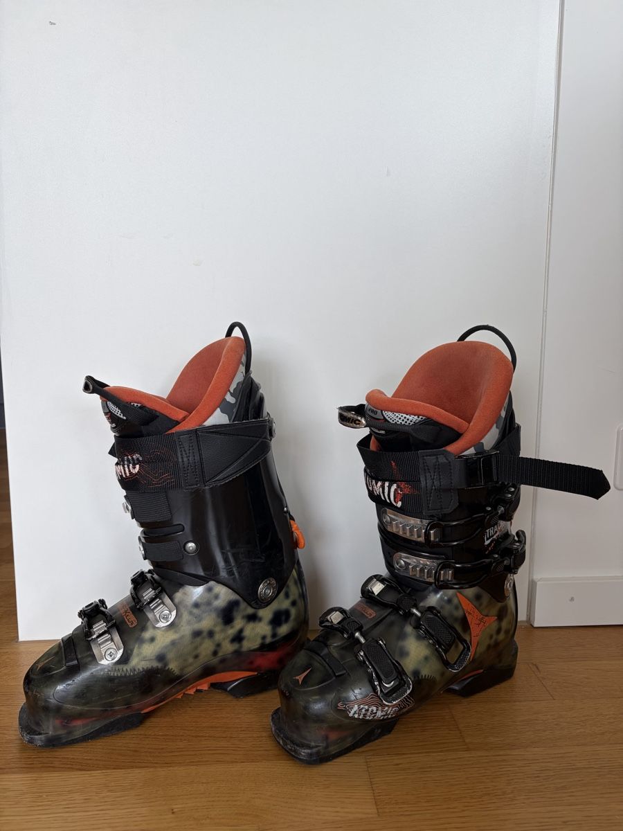 Atomic Scarpe da uomo: Bottes de ski Atomic pour homme taille 42 – Usato da Thalwil venduto da mjgarnier 4