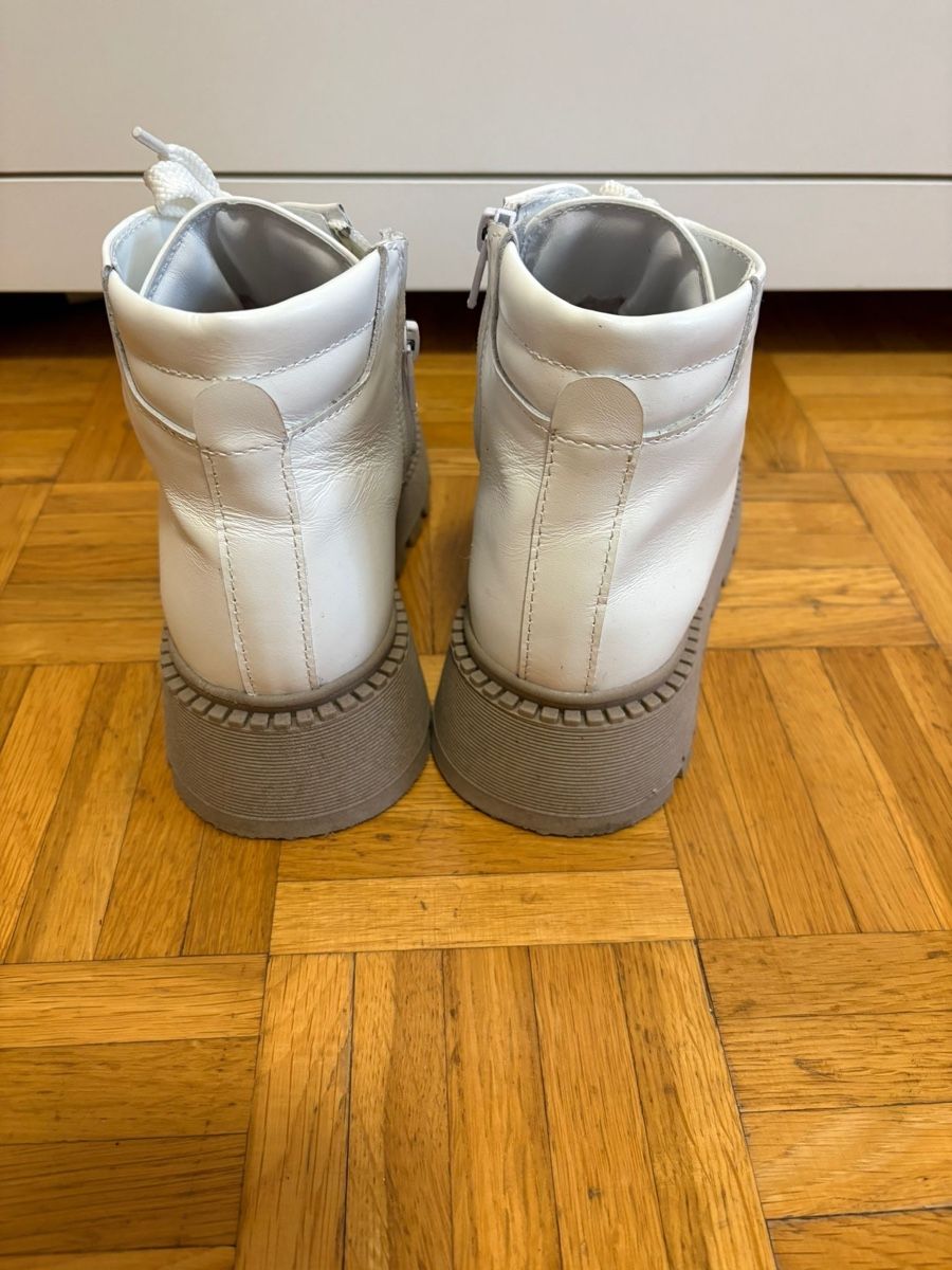 Scarpe da donna: Bottines d’hiver ArVa – Usato da Le Landeron venduto da Gianns46 2
