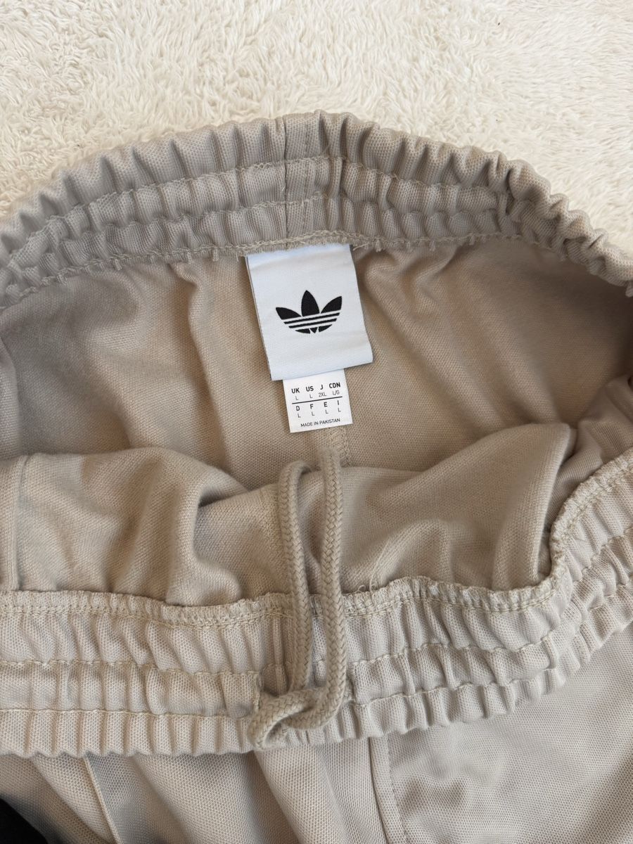 Adidas Pantaloni: Adidas Trainingshose 2x L – Usato da Cham venduto da kuhnaguero 2