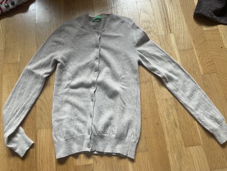 Edle Benetton Strickjacke S