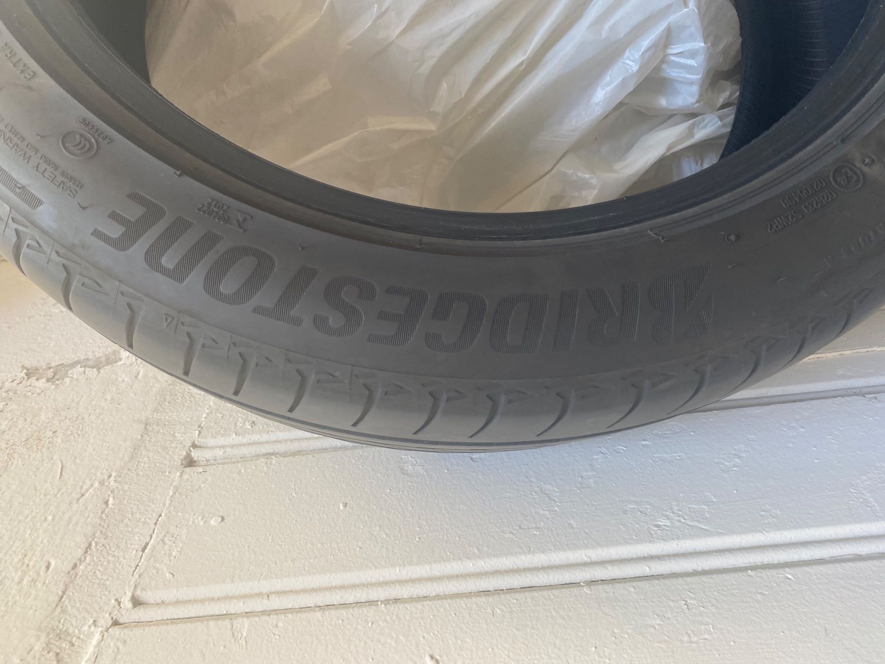 Bridgestone Pneumatici & Ruote complete: Bridgestone SommerReifen – Usato da Bad Ragaz venduto da tam_6xt8 4