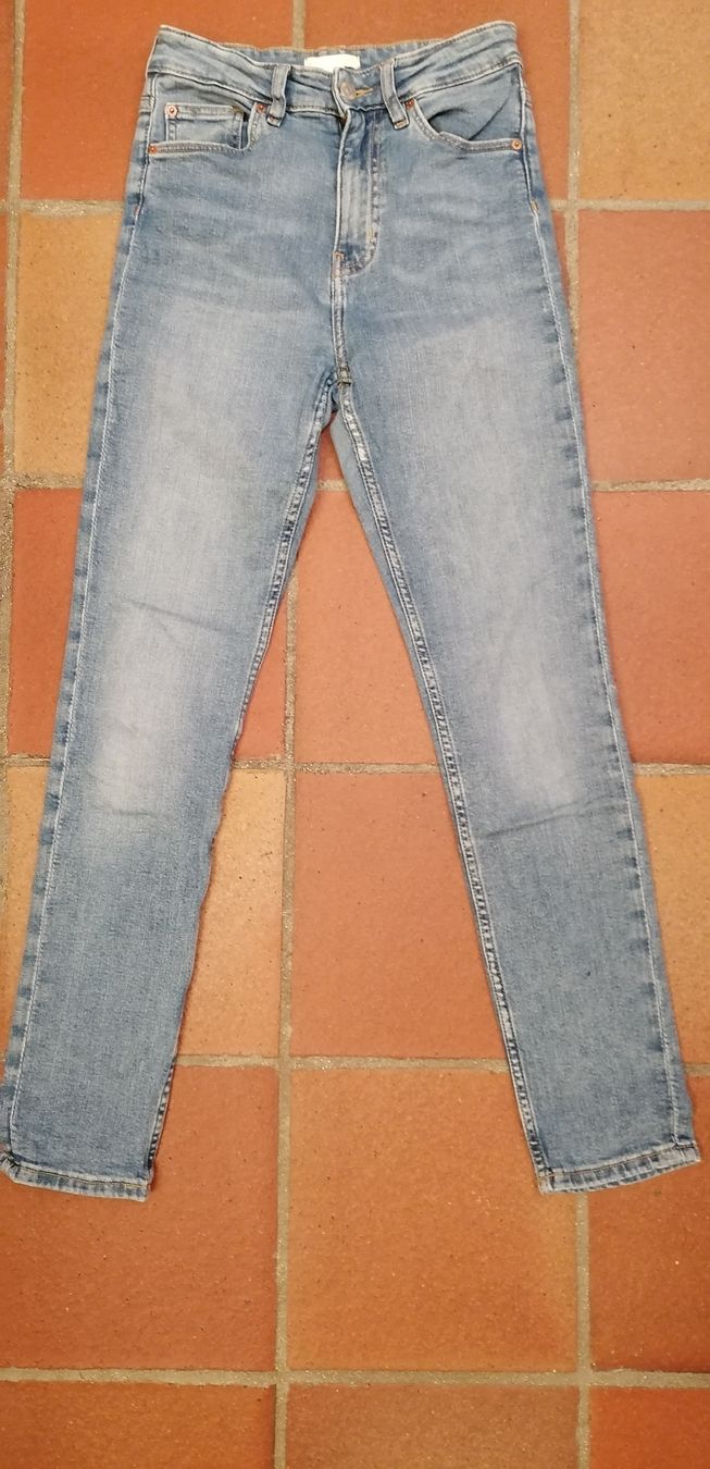 Pantaloni: Jeans 34/36/ 158 – Usato da Solothurn venduto da Shanty.20