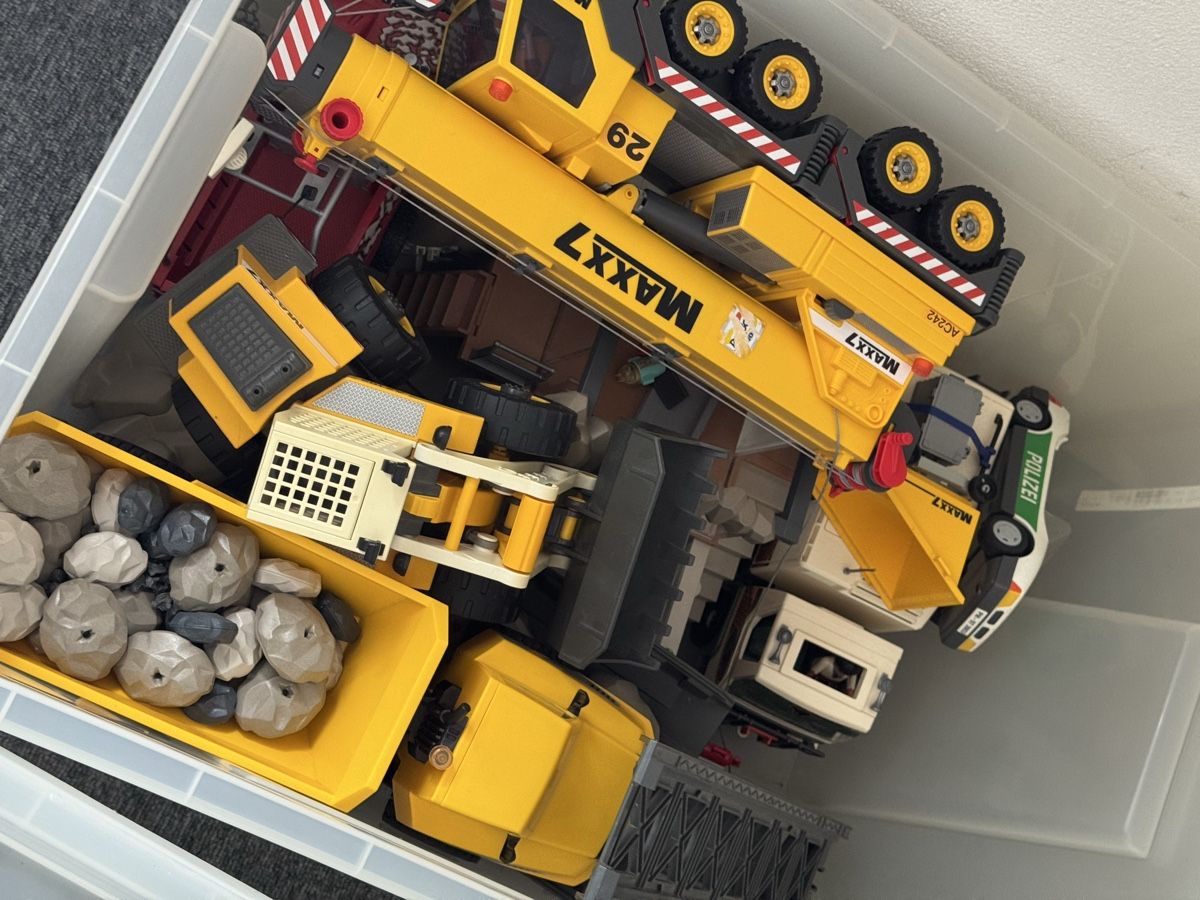 Playmobil Giocattoli: Grosses Playmobil Konvolut – Usato da Windlach venduto da Astrales