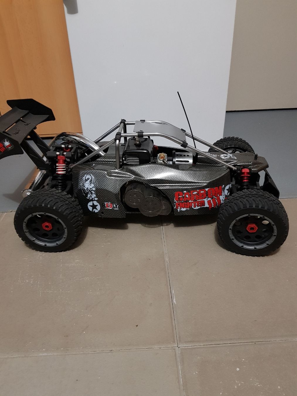 Modellismo RC: Carbonbreaker kein Fg Carson Hpi – Usato da Römerswil LU venduto da Jimmi12