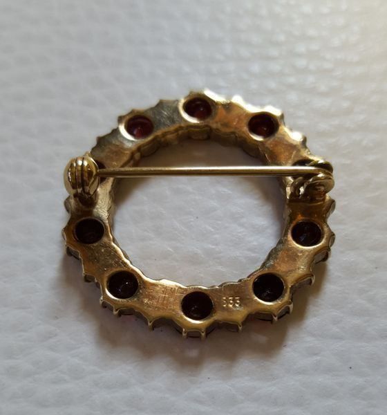 Spille & Fermagli: Gold Broche mit Granaten & Perlen – Usato da Wald ZH venduto da Dasilver 1