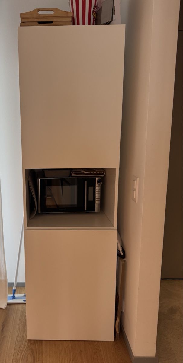 Ikea Scaffali: Meuble de cuisine pour micro-ondes et rangement – Usato da Emmen venduto da mar_nkj7
