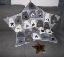 Adventskalender Stern grau weiss 24 Säckchen neuwertig
