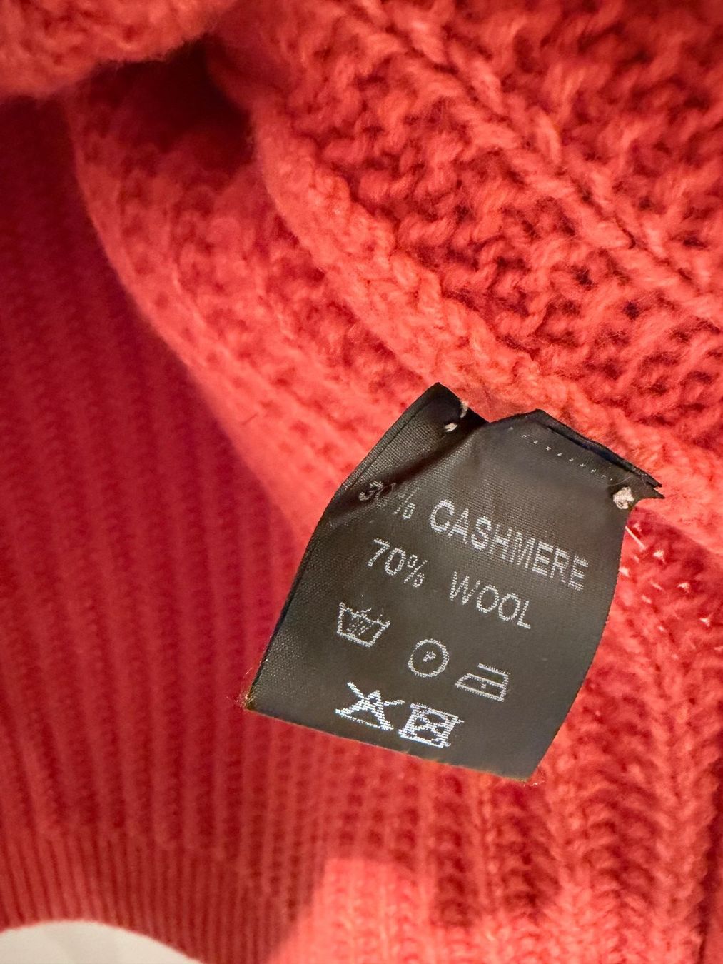 Pullover & Sweatshirts: BRUNO MANETTI Pullover - Size 40 - 30% Cashmere 70% Wool – Gebraucht aus Muzzano von Sidney_3 1