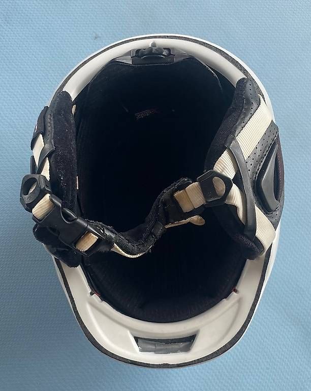 Caschi: Damen Skihelm Giro, Grösse S – Usato da Steffisburg venduto da tho_vh82 2
