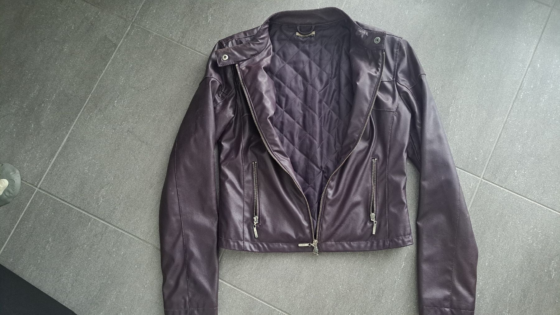 Jacken: Lässige Übergangsjacke bordeaux Gr. 38 – Gebraucht aus Winterthur von Dream_of 2