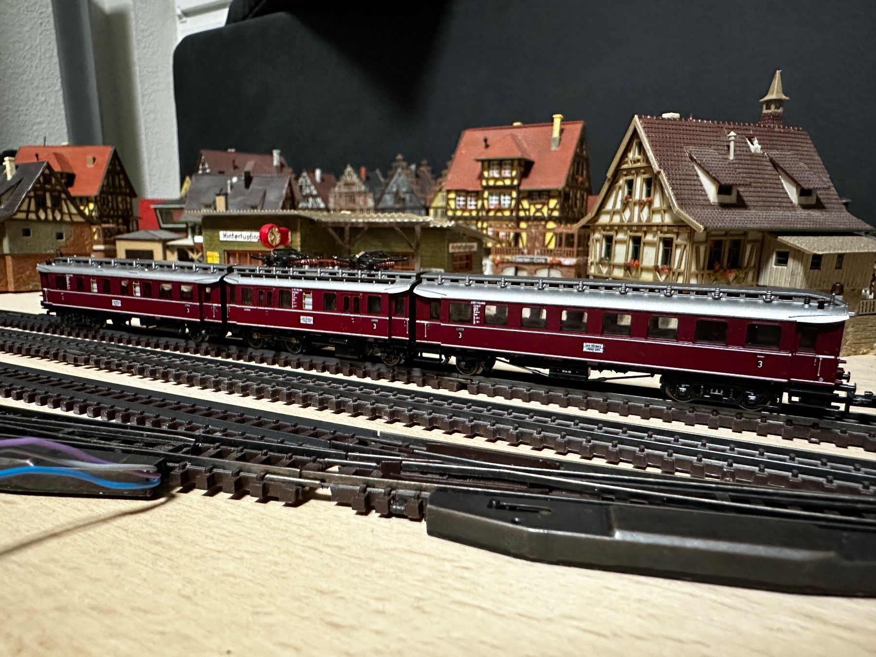 Trix Modelleisenbahnen: Elektrolok Minitrix 2973 - E7502 – Gebraucht aus Abtwil SG von Sportedelweiss