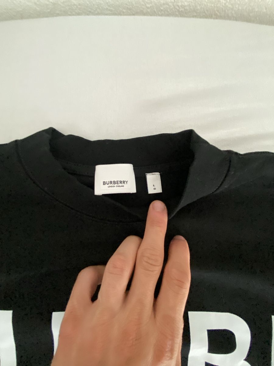 T-shirt: T shirt – Nuovo (secondo la descrizione) da Pratteln venduto da fra_rd8j 1
