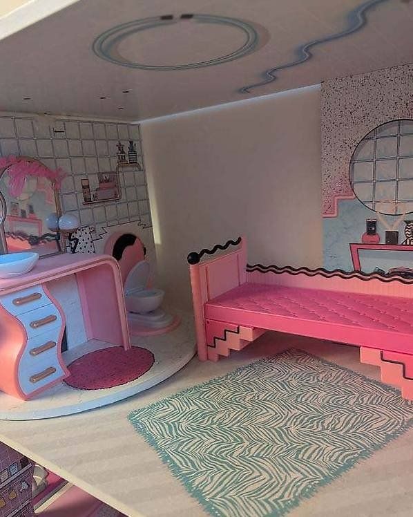 Puppenhäuser & -möbel: Maison poupée lol – Gebraucht aus Grand-Lancy von lok_8jlr 2