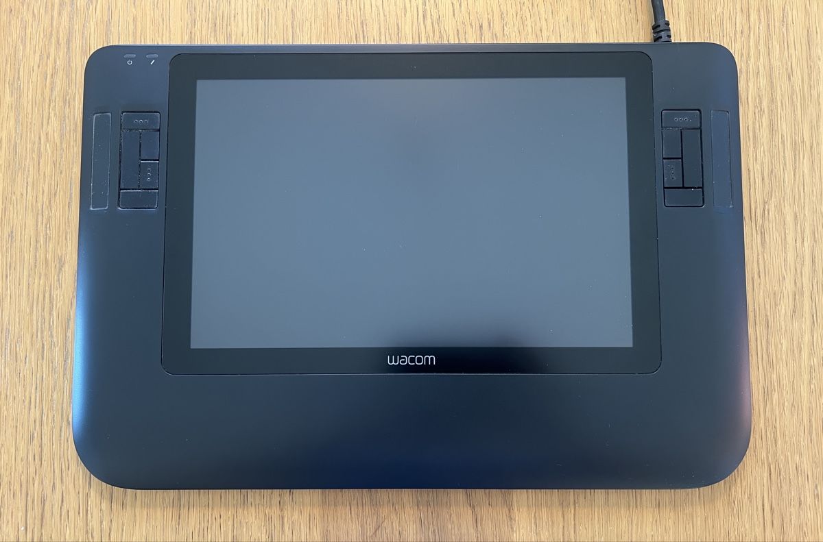 Wacom Tablet PC: Wacom Cintiq 12WX Graphic Tablet – Gebraucht aus Zollikofen von timuster94