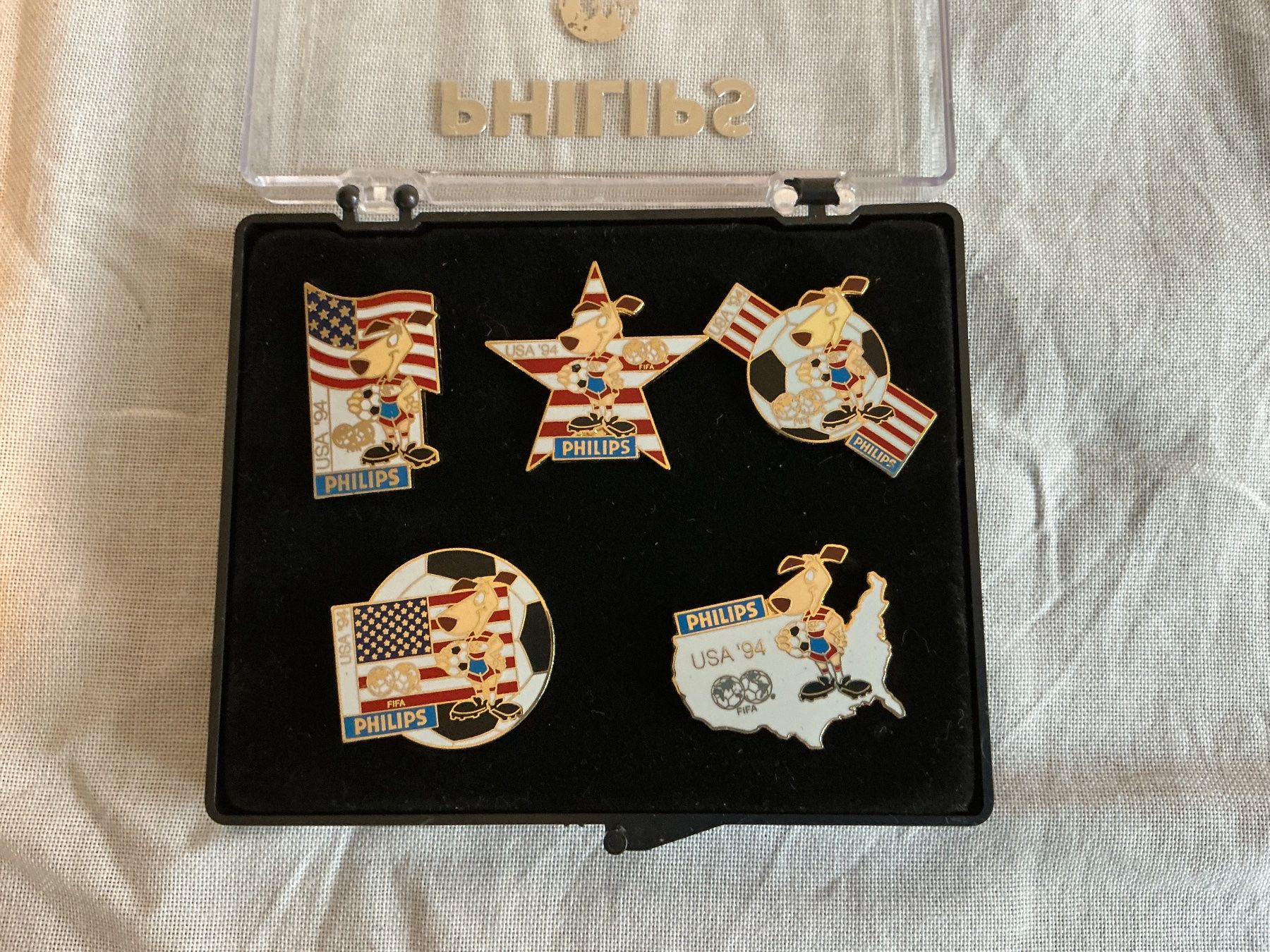 Placchette & Badge: Pin-Set – Nuovo e nell'imballaggio originale da Niederhasli venduto da ercp4 1