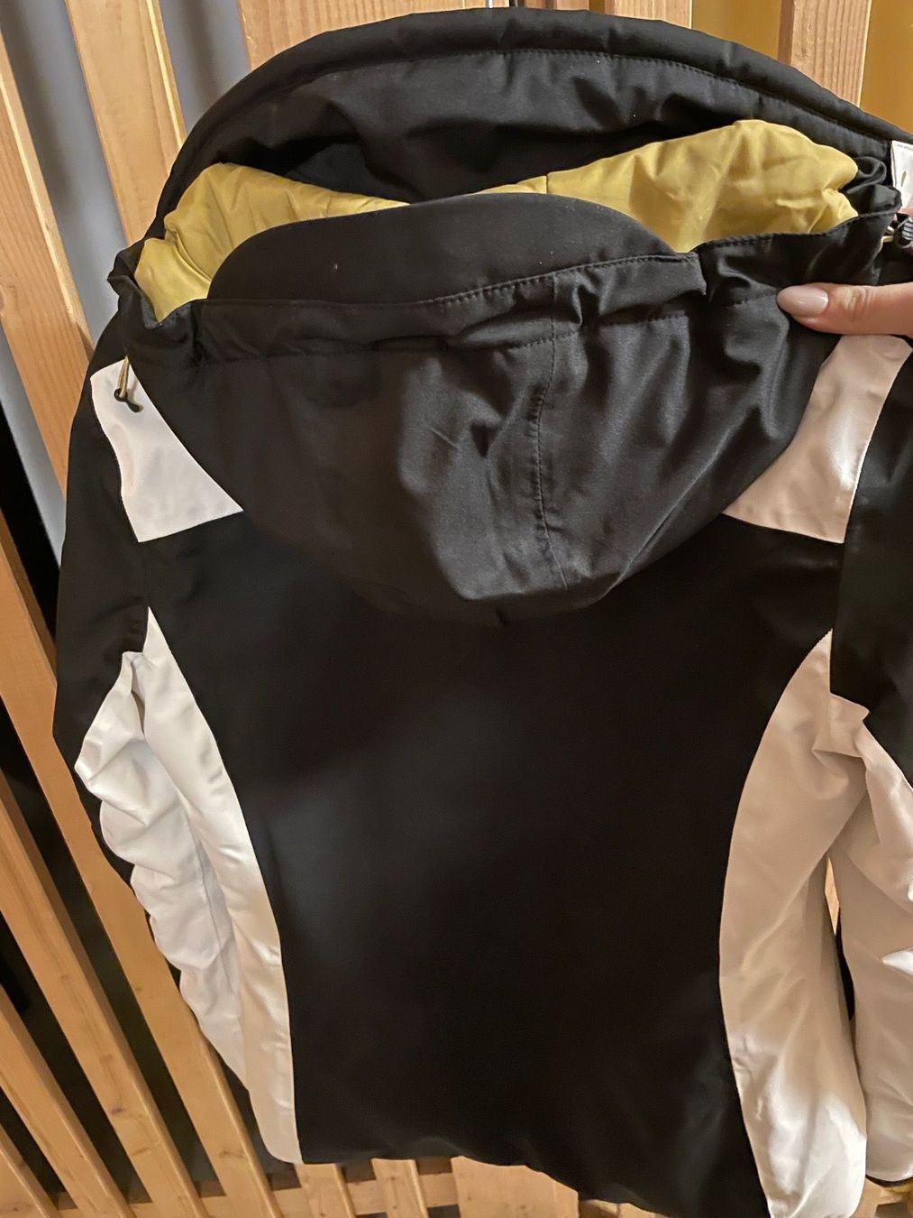 Giacche: Ski Jacke Damen Gr. 36 – Usato da Schwerzenbach venduto da coccanella 3