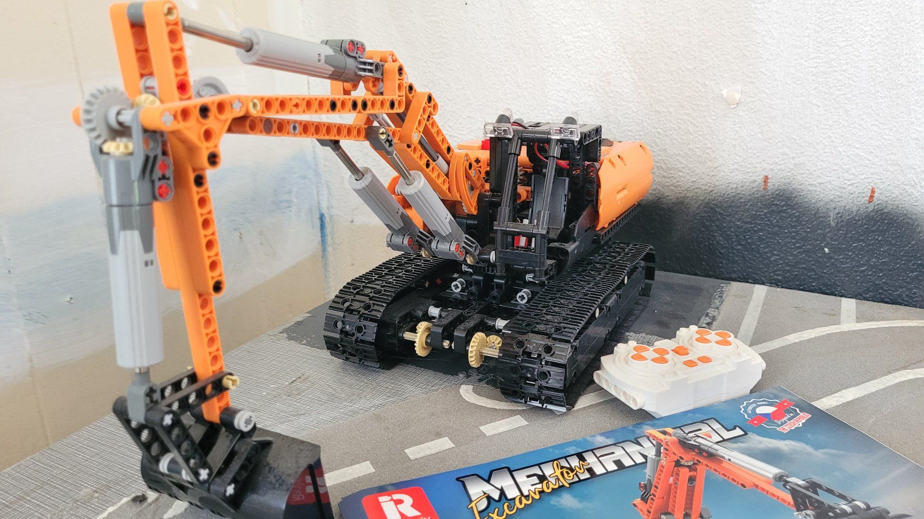 Jeux de construction: Reobrix Mechanical Bagger 22003 – D'occasion à Etziken par DAS__FRAGEZEICHEN 2