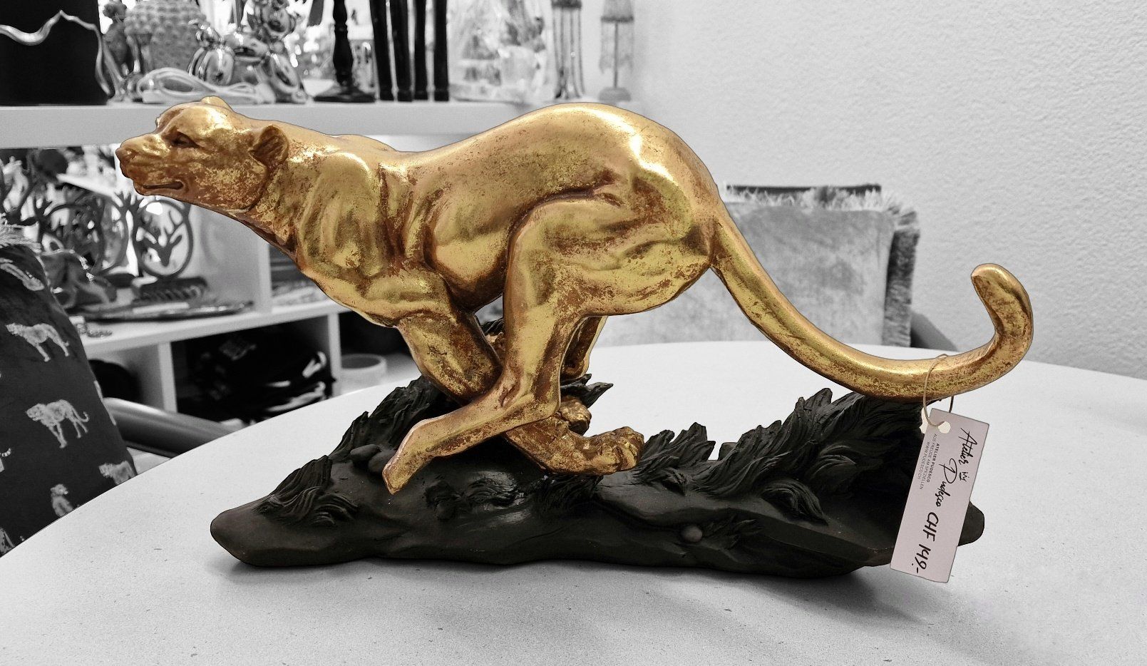 Figuren: Puma rennend Gold / Schwarz – Neu und originalverpackt aus Schaffhausen von AtelierPudesco