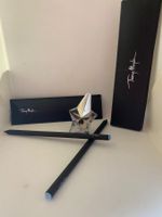 Miniature et crayons Angel Thierry Mugler