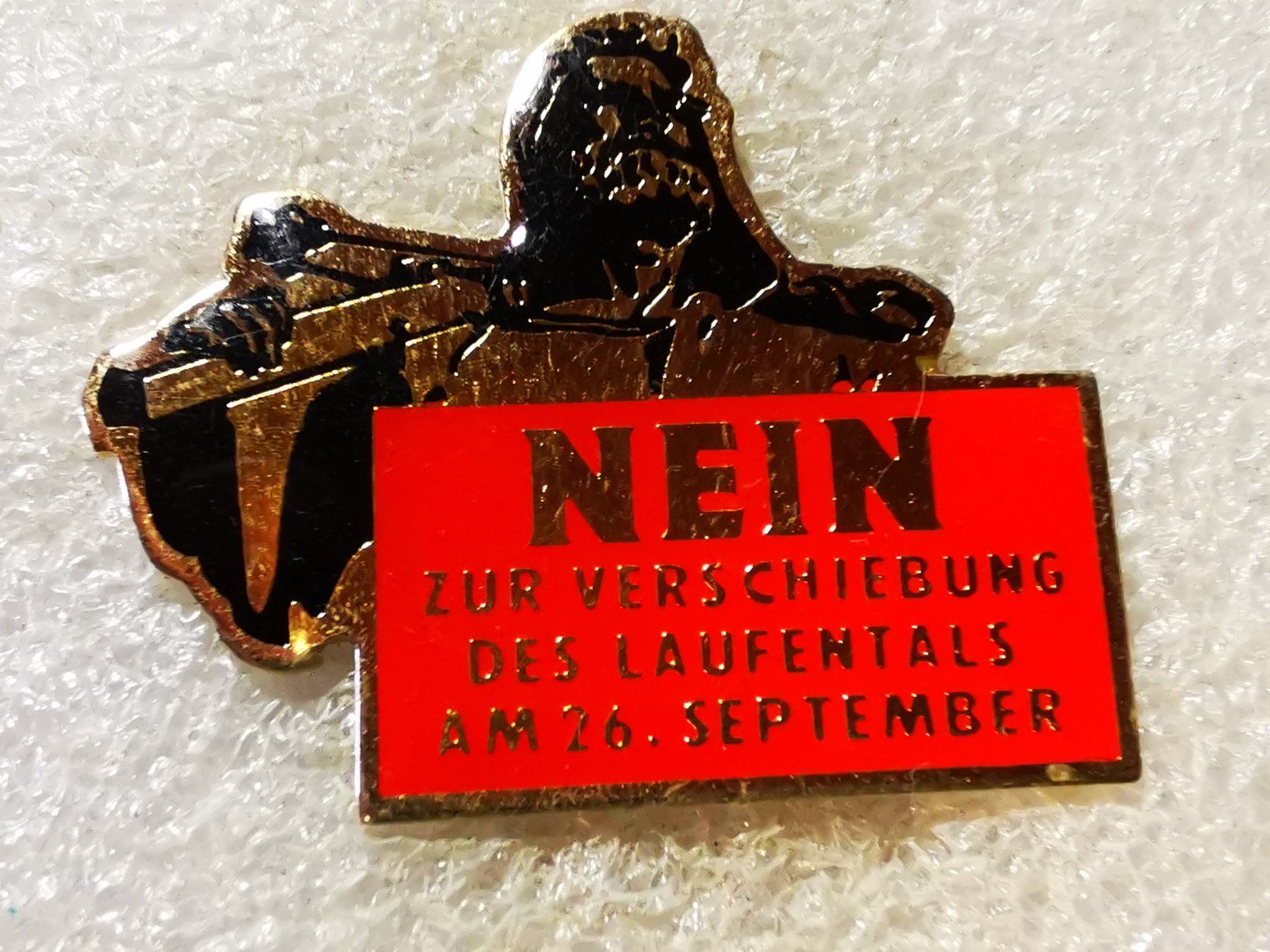Placchette & Badge: Ansteckpin 95: NEIN – Usato da Oppligen venduto da Pin-Fall-Shop