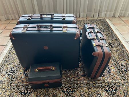 Kofferset 2 grosse und 1 kleiner Lederkoffer samt Beautycase