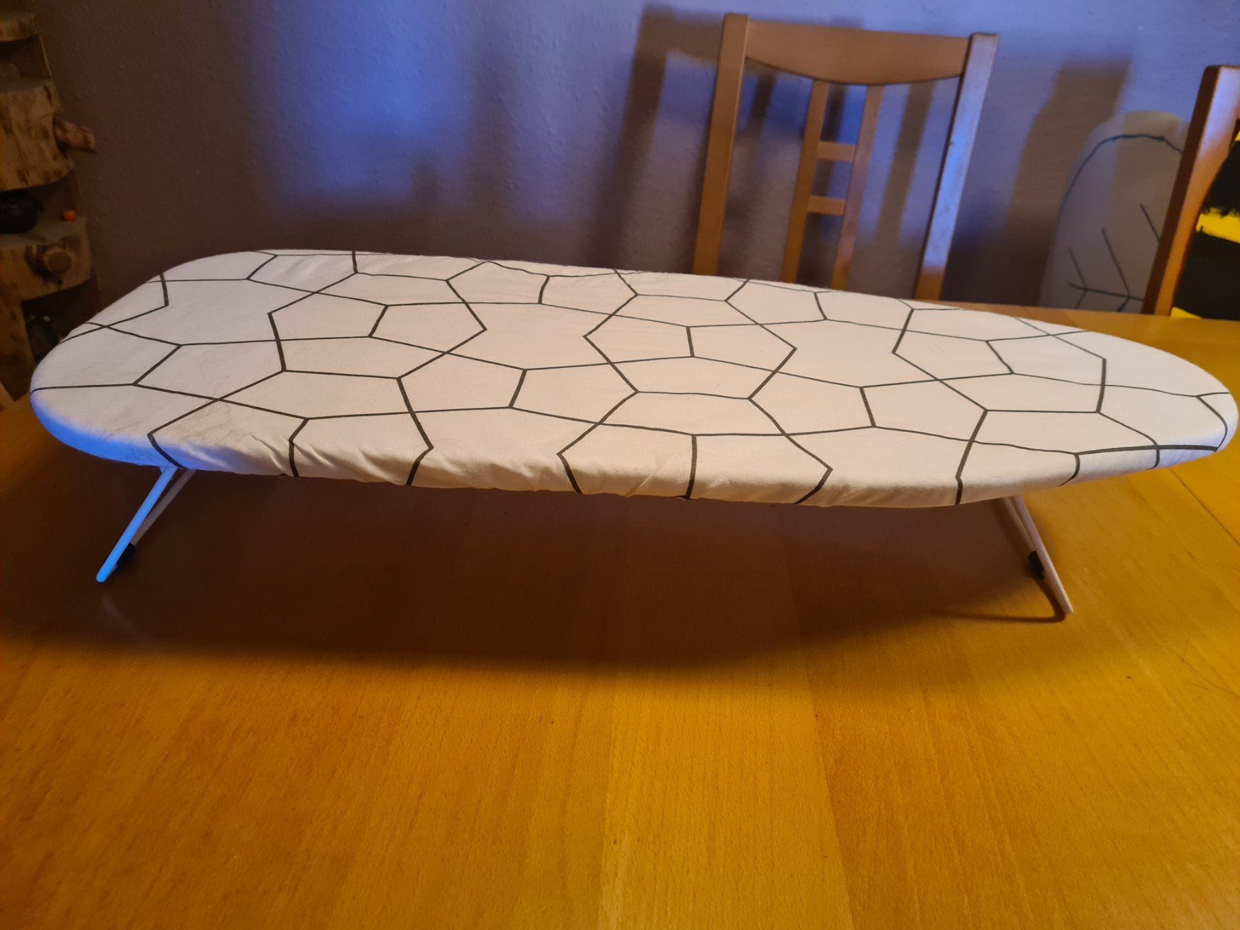 Ikea Assi da stiro: Planche à repasser pliable petit modèle bon état – Usato da Nyon venduto da Dap_j77s