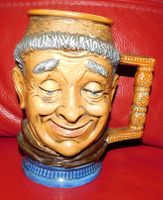Trink-Krug mit Gesicht   D 10 cm, H 16 cm