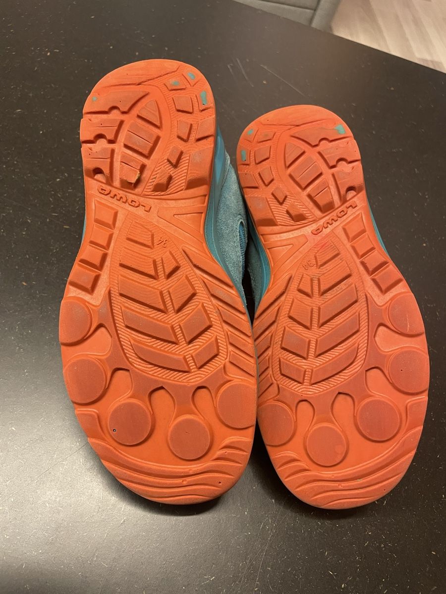 Lowa Scarpe per ragazzi: Trekkingschuh von Lowa, Grösse 34 – Usato da Goldswil venduto da stev01 2
