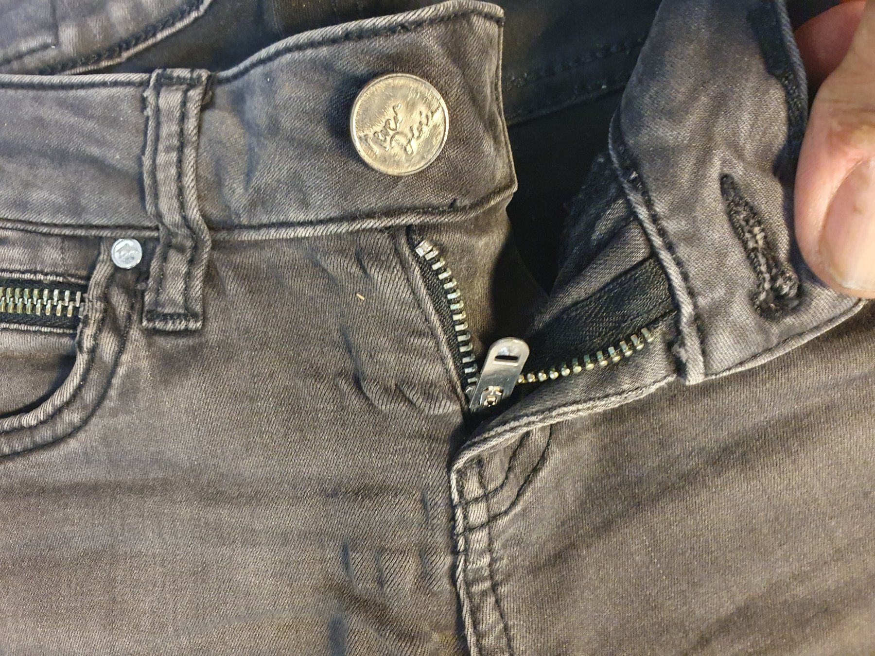 Jeans: Never Devi Jeans schwarz grösse 32 – Gebraucht aus Zürich von loosebone 7