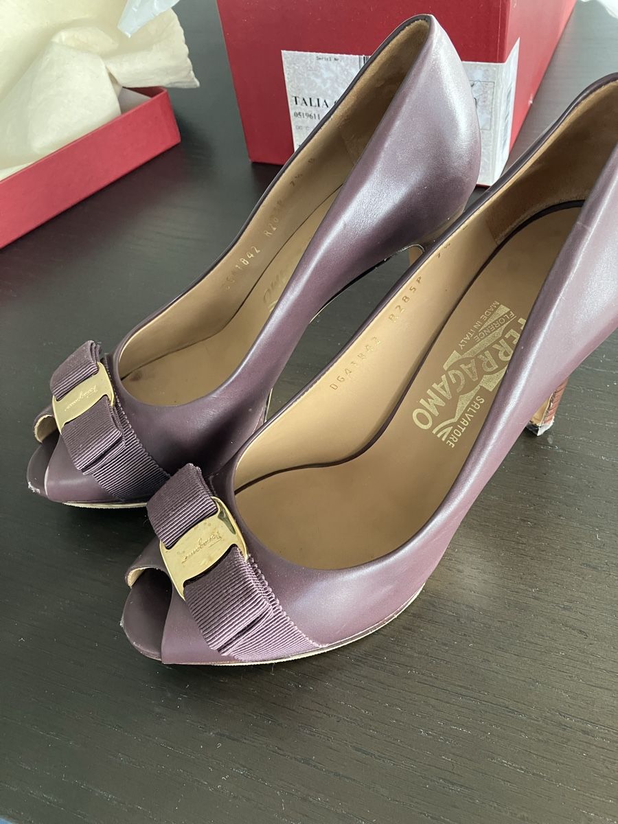 Salvatore Ferragamo Scarpe da donna: Ferragamo purple shoes – Usato da Dübendorf venduto da ful_572w