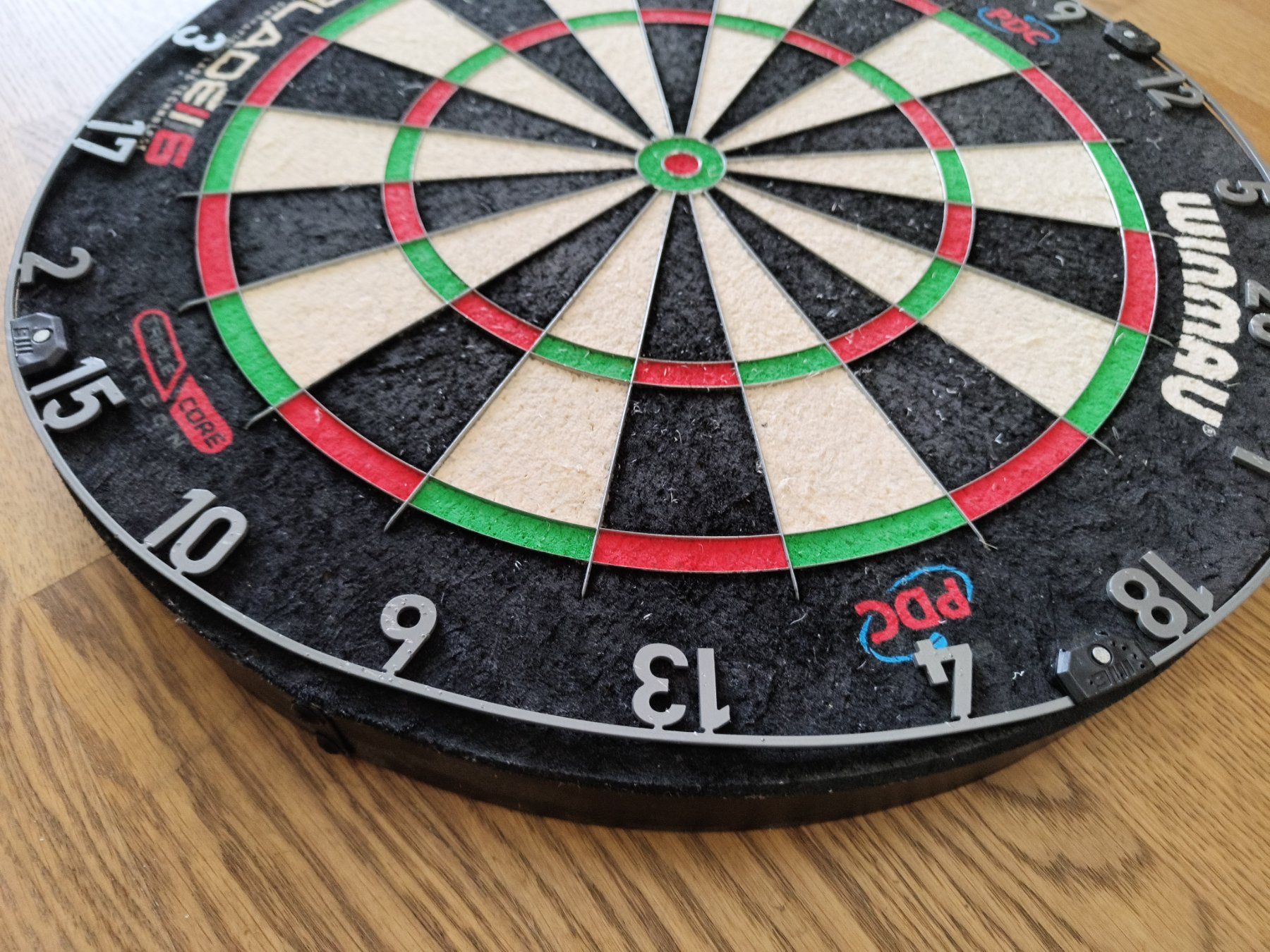 Winmau Bogenschiessen: Dartboard Winmau Blade 6 – Gebraucht aus Rothrist von Brandy777 3