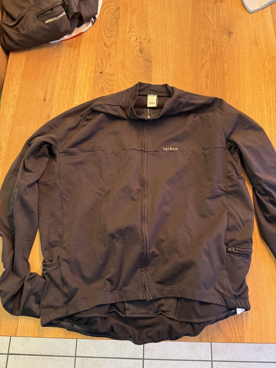 Decathlon Canottiere & Pantaloni: Langarm Trikot Thermo Triban – Usato da Schaffhausen venduto da Danilo-86 1